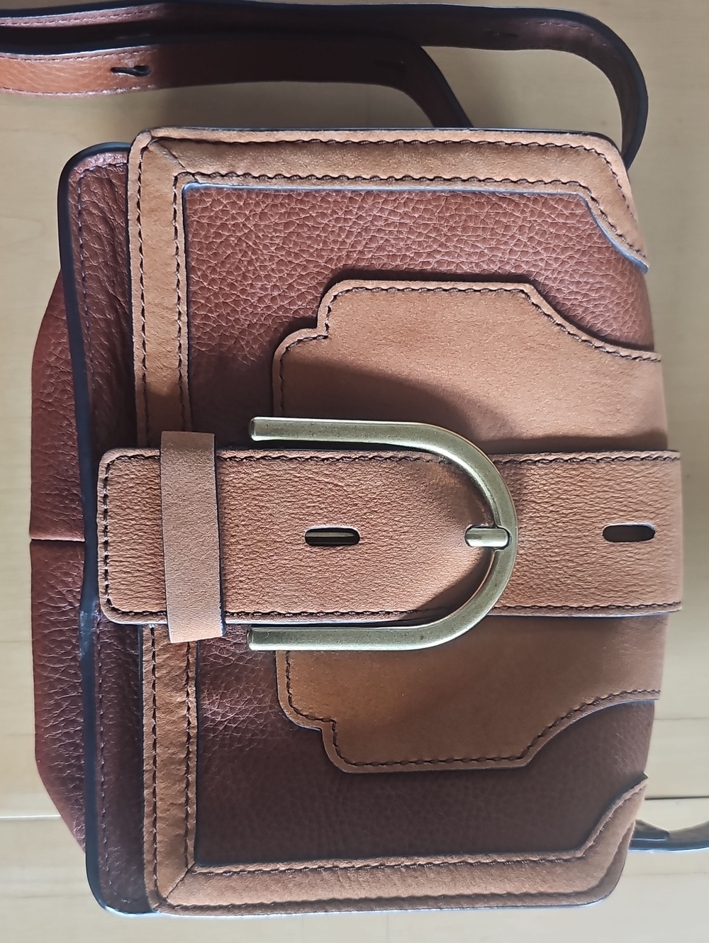 Men's Tan Leather Crossbody Bag with Brass Buckle